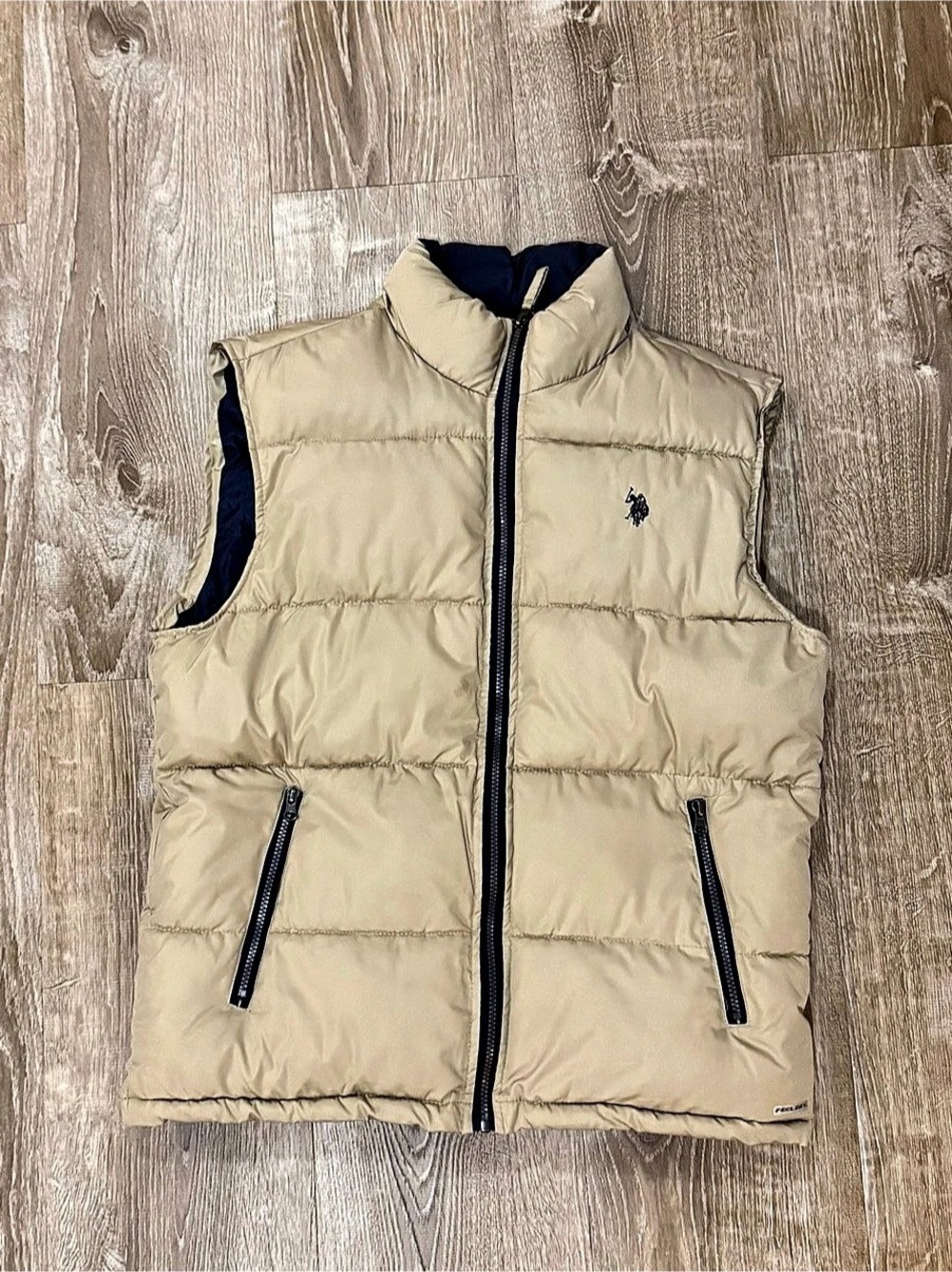 U.S. Polo Assn. Essential Puffer Vest. in Beige & Navy